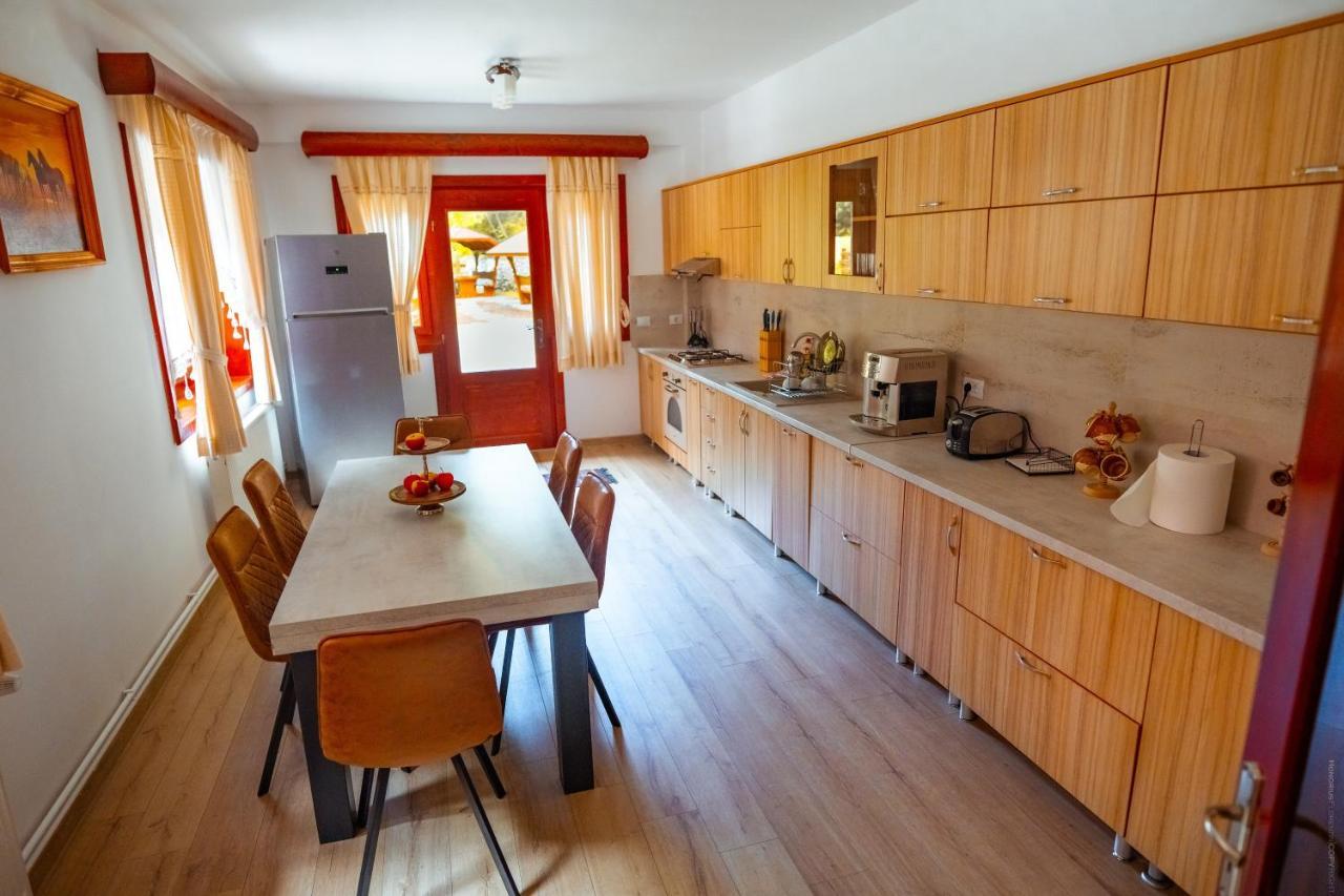 Casa Cheile Dambovicioarei - Cabana 2 Дымбовичоара Экстерьер фото